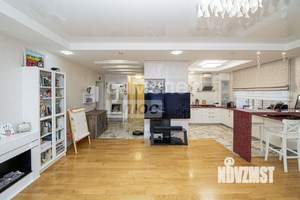 3-к квартира, вторичка, 109м2, 6/9 этаж