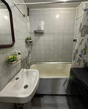 3-к квартира, вторичка, 53м2, 1/9 этаж