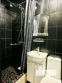 2-к квартира, вторичка, 42м2, 1/4 этаж