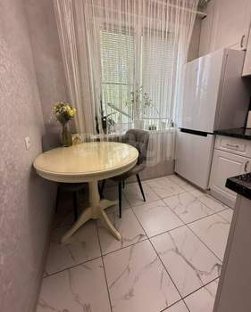2-к квартира, вторичка, 42м2, 5/5 этаж