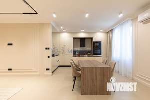 3-к квартира, вторичка, 125м2, 8/17 этаж