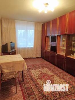 2-к квартира, вторичка, 40м2, 1/5 этаж