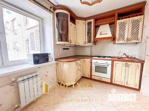 2-к квартира, вторичка, 72м2, 3/10 этаж