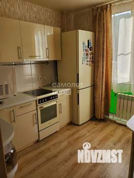 2-к квартира, вторичка, 54м2, 1/3 этаж