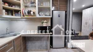 2-к квартира, вторичка, 43м2, 1/4 этаж