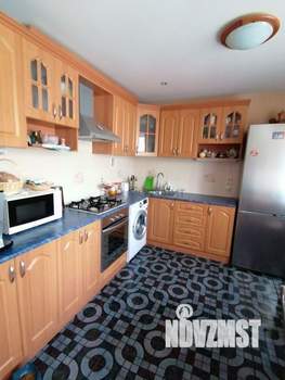 2-к квартира, вторичка, 52м2, 1/9 этаж