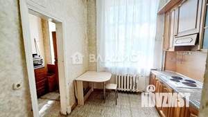 2-к квартира, вторичка, 60м2, 1/4 этаж