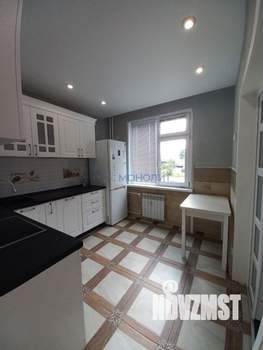 2-к квартира, вторичка, 57м2, 1/10 этаж