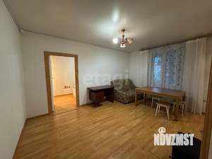 2-к квартира, вторичка, 38м2, 1/4 этаж