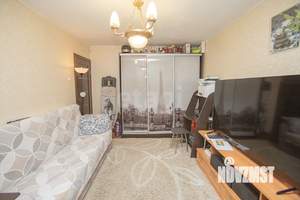 2-к квартира, вторичка, 38м2, 1/5 этаж