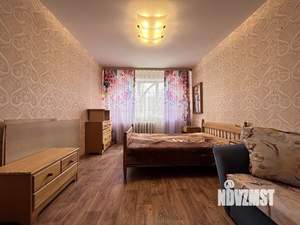 3-к квартира, вторичка, 61м2, 1/5 этаж