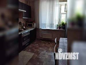 2-к квартира, вторичка, 63м2, 2/10 этаж