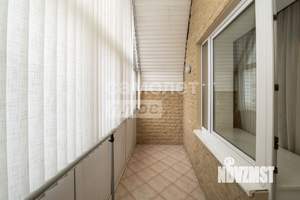 5-к квартира, вторичка, 383м2, 2/4 этаж
