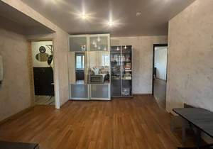 3-к квартира, вторичка, 58м2, 3/5 этаж