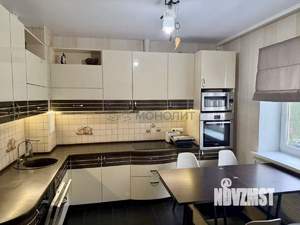 2-к квартира, вторичка, 67м2, 6/17 этаж