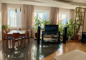 3-к квартира, вторичка, 138м2, 3/5 этаж