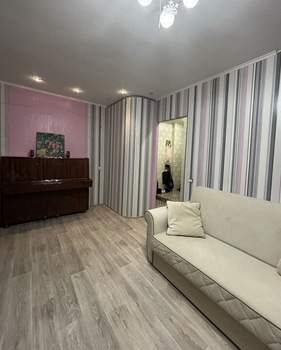2-к квартира, вторичка, 43м2, 1/5 этаж