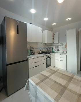 2-к квартира, вторичка, 57м2, 8/10 этаж