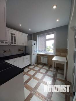 2-к квартира, вторичка, 57м2, 1/10 этаж