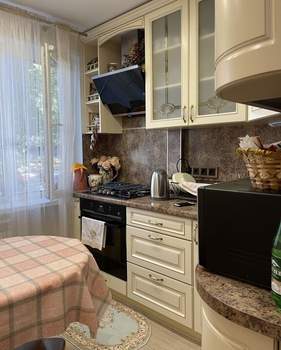 3-к квартира, вторичка, 63м2, 1/9 этаж