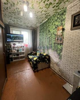 2-к квартира, вторичка, 43м2, 1/5 этаж