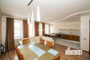 4-к квартира, вторичка, 156м2, 3/5 этаж