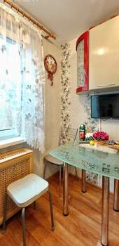 3-к квартира, вторичка, 57м2, 1/5 этаж