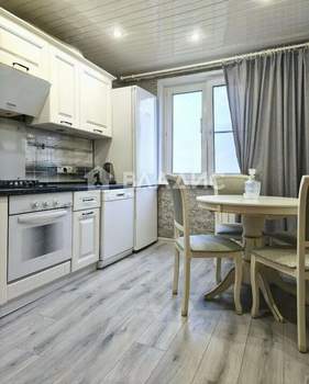 3-к квартира, вторичка, 67м2, 9/9 этаж