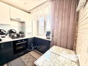 2-к квартира, вторичка, 42м2, 5/5 этаж