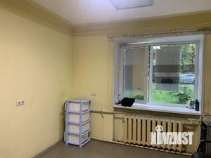 2-к квартира, вторичка, 37м2, 1/3 этаж