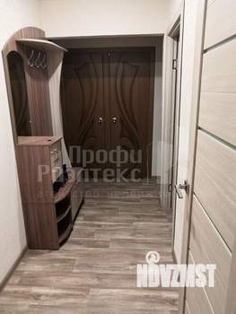 2-к квартира, вторичка, 38м2, 1/9 этаж