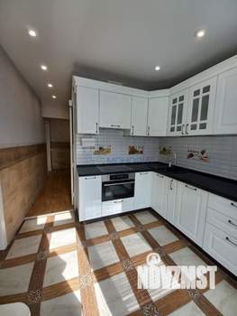 2-к квартира, вторичка, 57м2, 1/10 этаж