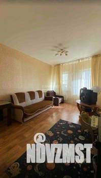 2-к квартира, вторичка, 64м2, 1/17 этаж