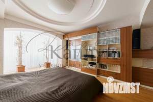 4-к квартира, вторичка, 230м2, 5/6 этаж