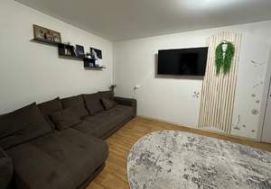 3-к квартира, вторичка, 53м2, 1/9 этаж