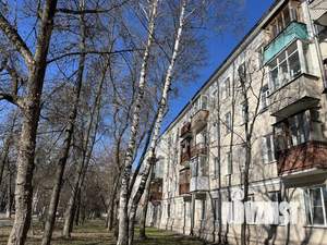 2-к квартира, вторичка, 42м2, 1/4 этаж