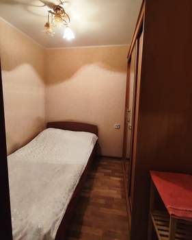 3-к квартира, вторичка, 42м2, 1/4 этаж