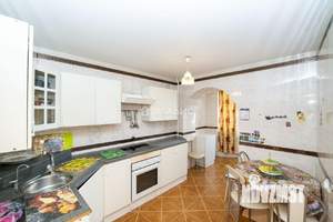 3-к квартира, вторичка, 76м2, 12/13 этаж