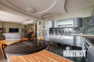 4-к квартира, вторичка, 230м2, 5/6 этаж