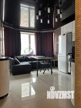 2-к квартира, вторичка, 63м2, 10/17 этаж