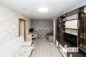 2-к квартира, вторичка, 42м2, 1/9 этаж