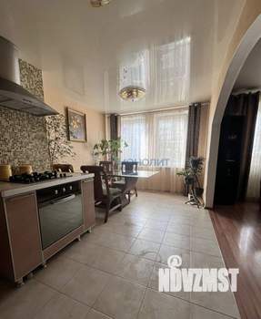 4-к квартира, вторичка, 110м2, 3/8 этаж