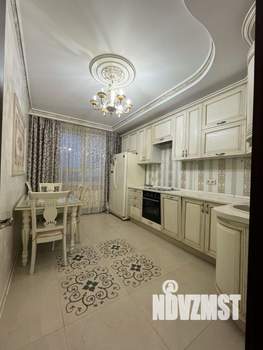 3-к квартира, вторичка, 81м2, 8/25 этаж