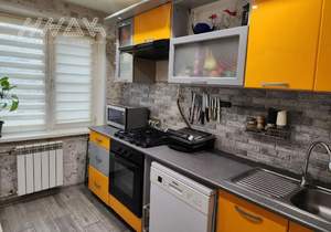 3-к квартира, вторичка, 56м2, 1/9 этаж