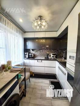 4-к квартира, вторичка, 93м2, 8/12 этаж