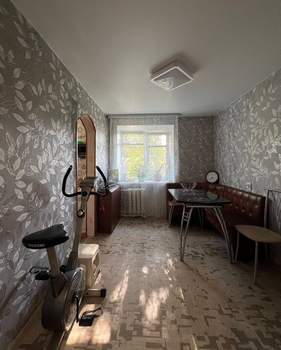 4-к квартира, вторичка, 62м2, 3/6 этаж