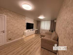 2-к квартира, вторичка, 64м2, 1/9 этаж