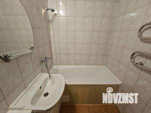 3-к квартира, вторичка, 53м2, 1/9 этаж