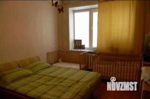 2-к квартира, вторичка, 43м2, 1/4 этаж