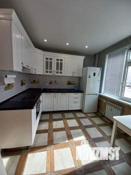 2-к квартира, вторичка, 57м2, 1/10 этаж